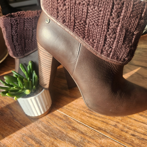 UGG Shoes - UGG Brown Leather Heeled Ankle Boots with Knit Cuff 9